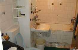 De vanzare apartament 4 camere decomandate, zona Complex Big. Boxa inclusa!