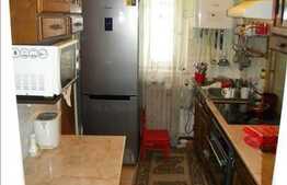 De vanzare apartament 4 camere decomandate, zona Complex Big. Boxa inclusa!