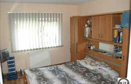 Vanzare 4 camere decomandate, 100 mp, zona Billa. Loc de parcare si boxa!