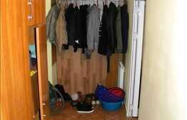 Vanzare 4 camere decomandate, 100 mp, zona Billa. Loc de parcare si boxa!