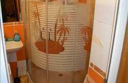 Vanzare 4 camere decomandate, 100 mp, zona Billa. Loc de parcare si boxa!