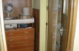 Vanzare 4 camere decomandate, 100 mp, zona Billa. Loc de parcare si boxa!