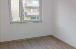 Apartament de 3 camere, 80 mp, balcon, boxa, complex Urban