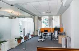 Cladire de birouri,  Ultracentral