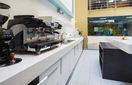 Cladire de birouri,  Ultracentral