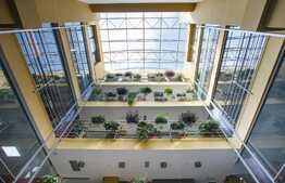 Cladire de birouri,  Ultracentral