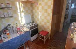 Cum ar fii sa ai etajul tau, intr-o vila, in cartierul Andrei Muresanu? Bonus o garsoniera la parter ! 