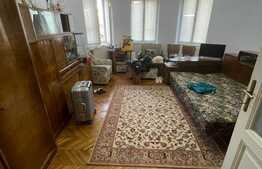 Cum ar fii sa ai etajul tau, intr-o vila, in cartierul Andrei Muresanu? Bonus o garsoniera la parter ! 