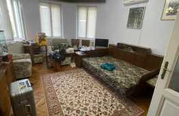 Cum ar fii sa ai etajul tau, intr-o vila, in cartierul Andrei Muresanu? Bonus o garsoniera la parter ! 