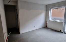 Oportunitate,ap 2 camere,40 mp,parcare inclusa,boxa,zona Teilor