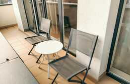 Apartament cu 2 camere modern, etaj intermediar. Zona Vivo!