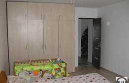 Apartament cu 3 camere, 80 mp, zona TERRA, boxa subsol, loc de parcare!