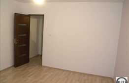 Apartament cu 3 camere, 80 mp, zona TERRA, boxa subsol, loc de parcare!