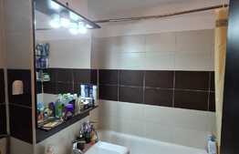 Apartament 3 camere, decomandat, 70 mp, zona Astra