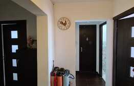 Apartament 3 camere, decomandat, 70 mp, zona Astra