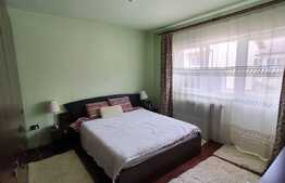 Apartament 3 camere decomandat, 77 mp, zona Vivo.