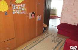 Vanzare 2 camere, 42 mp plus 2 balcoane, zona Stejarului!