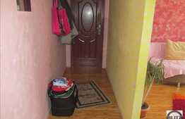 Vanzare 2 camere, 42 mp plus 2 balcoane, zona Stejarului!