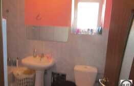 Vanzare 2 camere, 42 mp plus 2 balcoane, zona Stejarului!