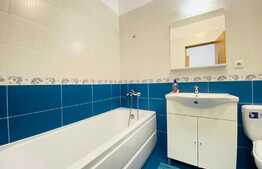 Garsoniera de 40 mp, garaj, balcon, zona strazii Oasului