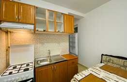 Garsoniera de 40 mp, garaj, balcon, zona strazii Oasului