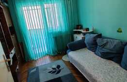 Apartament cu 4 camere decomandat , 80mp, etaj intermediar, zona Calea Floresti