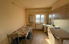 Apartament cu 3 camere, decomandat, 70 mp, zona BRD Marasti