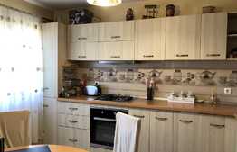 Cauti o casa individuala la cheie, la intrare in Dezmir?