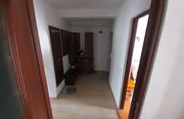 Apartament 2 camere, zona centrala Floresti!