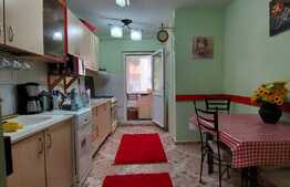 Apartament 3 camere, decomandat, parter înalt, zona Astra