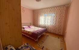 Apartament de 2 camere, decomandat, 50 mp, zona Racadau 