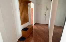 Apartament de 2 camere, decomandat, 50 mp, zona Racadau 