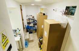 Spatiu comercial Ultracentral, 90 mp, vitrina generoasa la strada