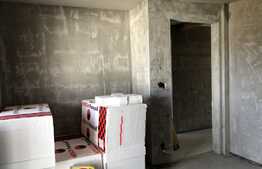 Casa generoasa cu 4 dormitoare, garaj si subsol tehnic! Chinteni! 