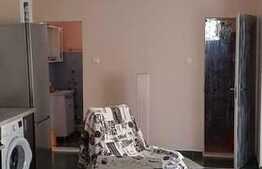 Apartament 2 camere, 42 mp, imobil de tip casa, zona UMF