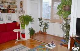 Vanzare apartament 3 camere, 65 mp utili, zona Albac