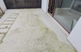 Apartament de 2 camere, terasa de 15 mp, balcon, parcare in garaj, zona Terra