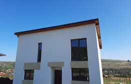 De vanzare casa individuala,120 mp utili, 500 mp teren,zona linistita