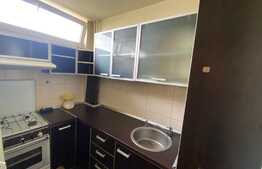 Garsonieră, 30 mp, decomandata, zona străzii Detunata