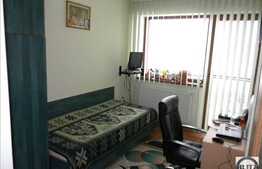 Vanzare 2 camere, 54 mp plus loc parcare! Zona Sub Cetate!