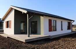 Casa finalizata cu C.F. : 4 camere, 450 mp teren! Jucu de Mijloc!