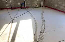 Casa finalizata cu C.F. : 4 camere, 450 mp teren! Jucu de Mijloc!