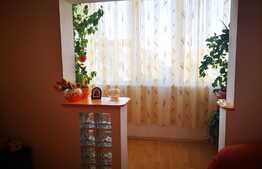 Apartament 3 camere, 70 mp, luminos, mobilat si utilat, parcare, Tractorul