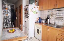 Apartament 3 camere, 70 mp, luminos, mobilat si utilat, parcare, Tractorul