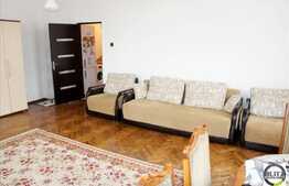 Apartament recent renovat, 2 camere, 70 mp in zona Pietei Unirii, loc de parcare