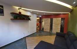 Apartament de 2 camere, decomandat, 70 mp, priveliște deosebită, Răcădău