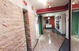 Apartament de 2 camere, decomandat, 70 mp, priveliște deosebită, Răcădău