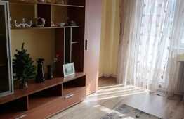 Apartament de 4 camere, 93 mp, partial mobilat, Racadau