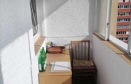 Apartament de 4 camere, 93 mp, partial mobilat, Racadau