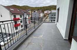 Apartament 2 camere, parcare, terasa 40 mp, zona Subcetate!